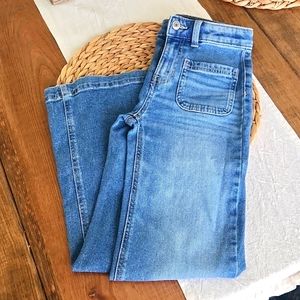Girls wide leg jeans Size 10 (never worn)
